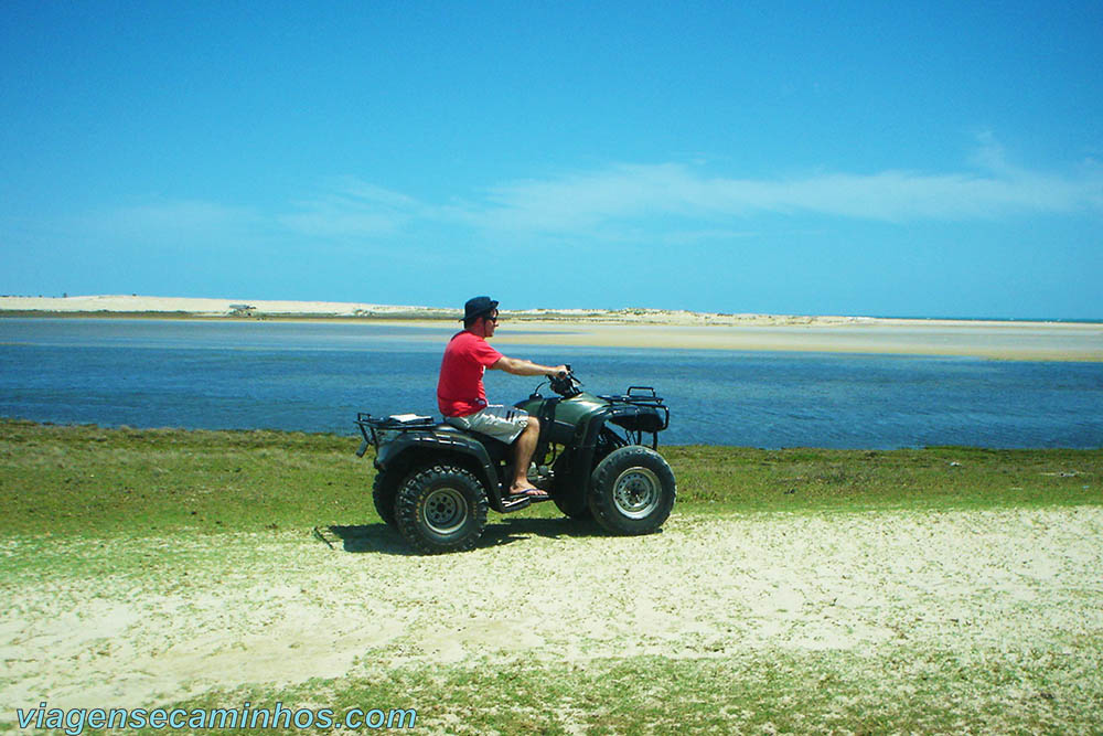 Passeio de quadriciclo pelas dunas de Lagoinha - Ceará
